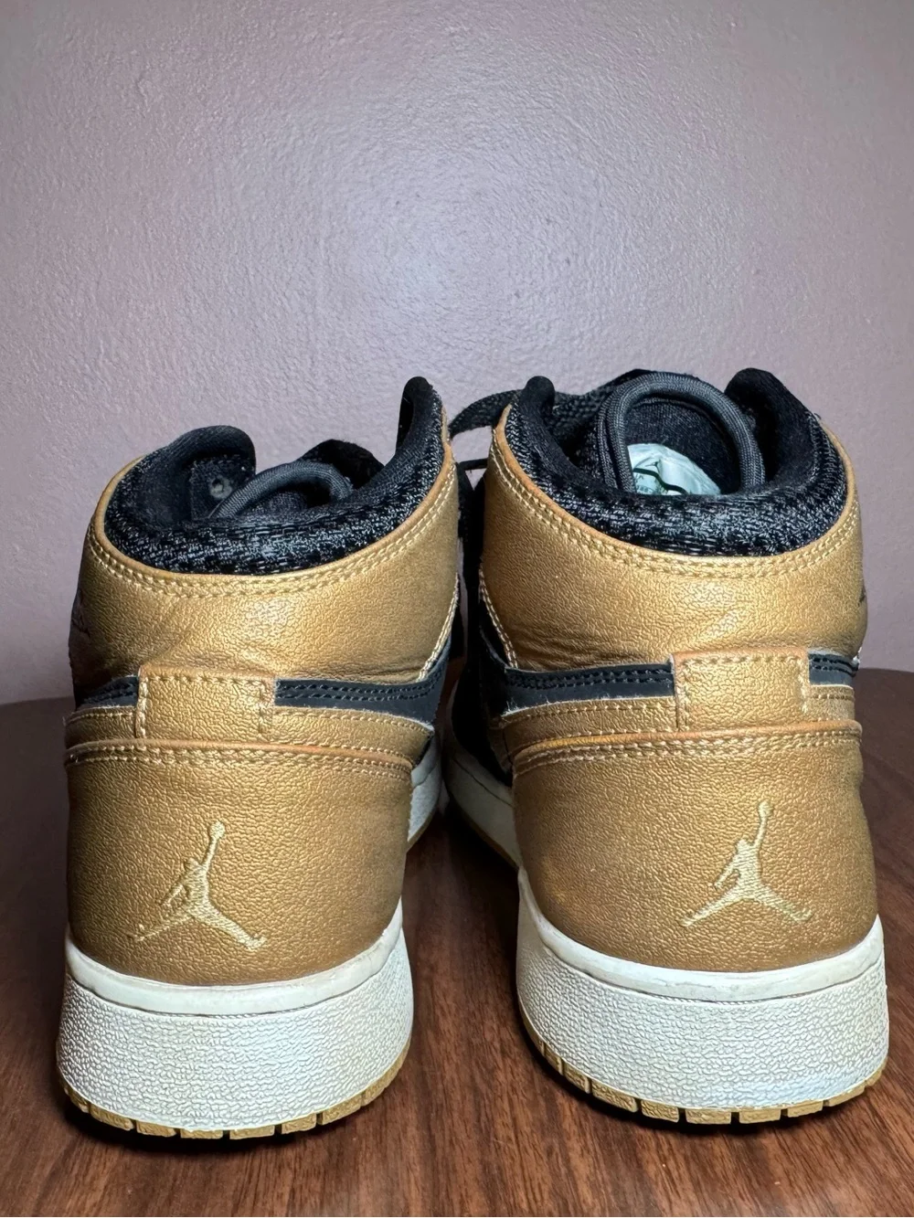 Air Jordan Melo Unisex Youth Mid Top Leather Basketball Sneakers Gold/Black 5.5